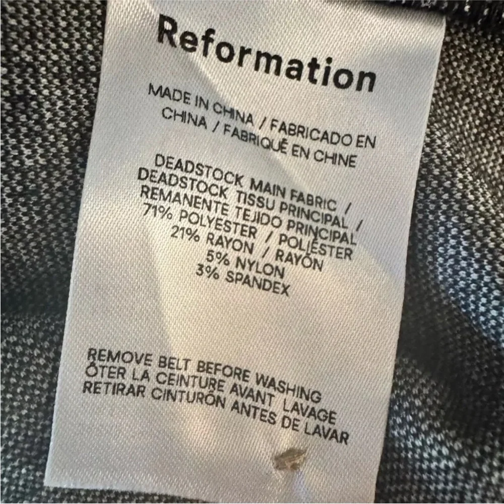 🌸SOLD🌸 Reformation Suze Knit Sleeveless Mini Dress Belt Tan Black Size Medium - Picture 8 of 9